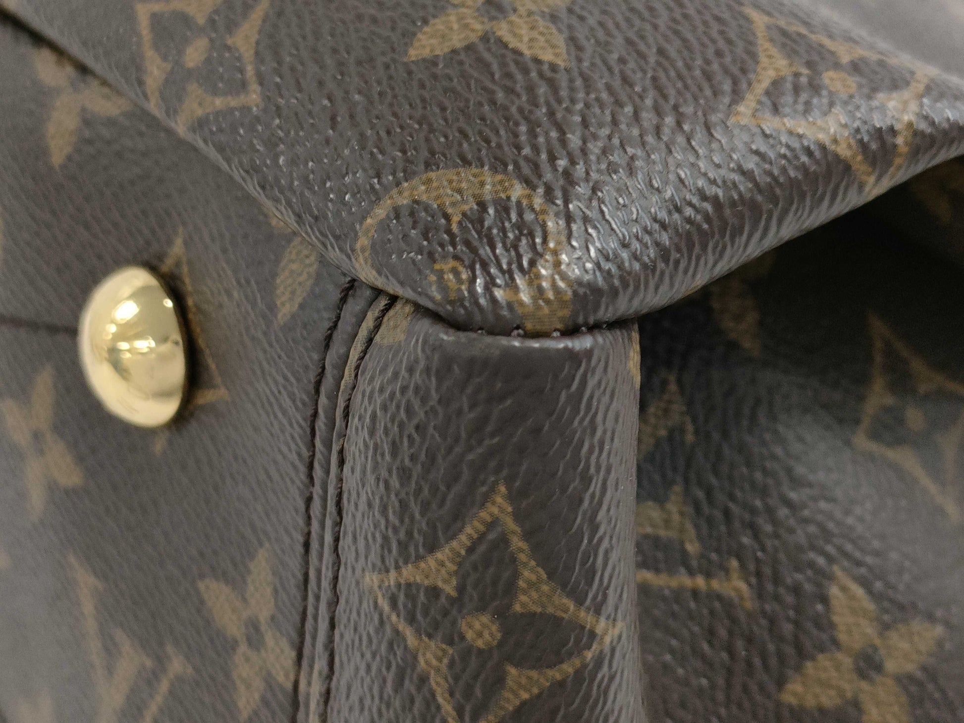 LOUIS VUITTON Monogram Pallas MM Tote Bag