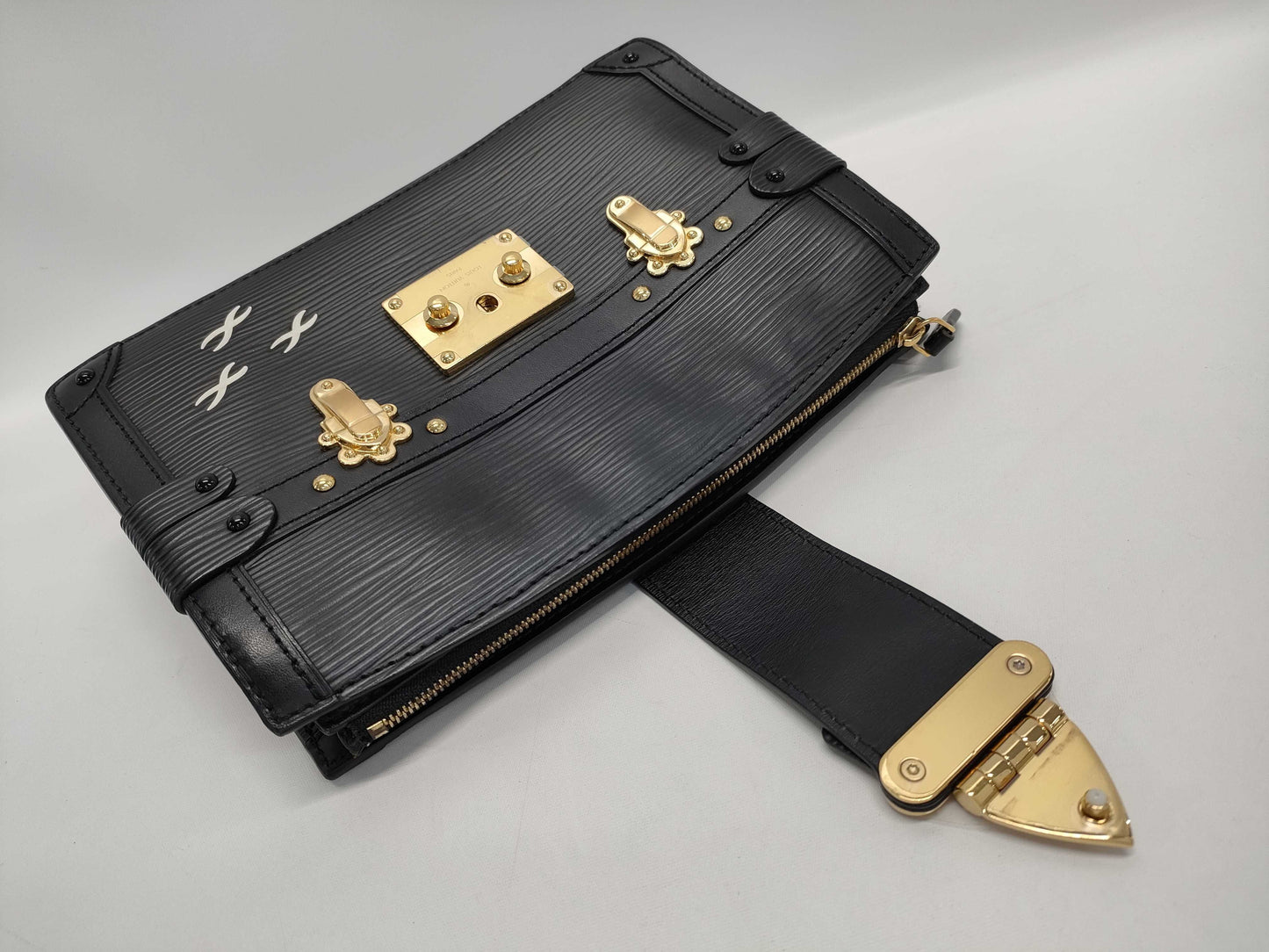LOUIS VUITTON Epi Trunk Clutch Shoulder Bag