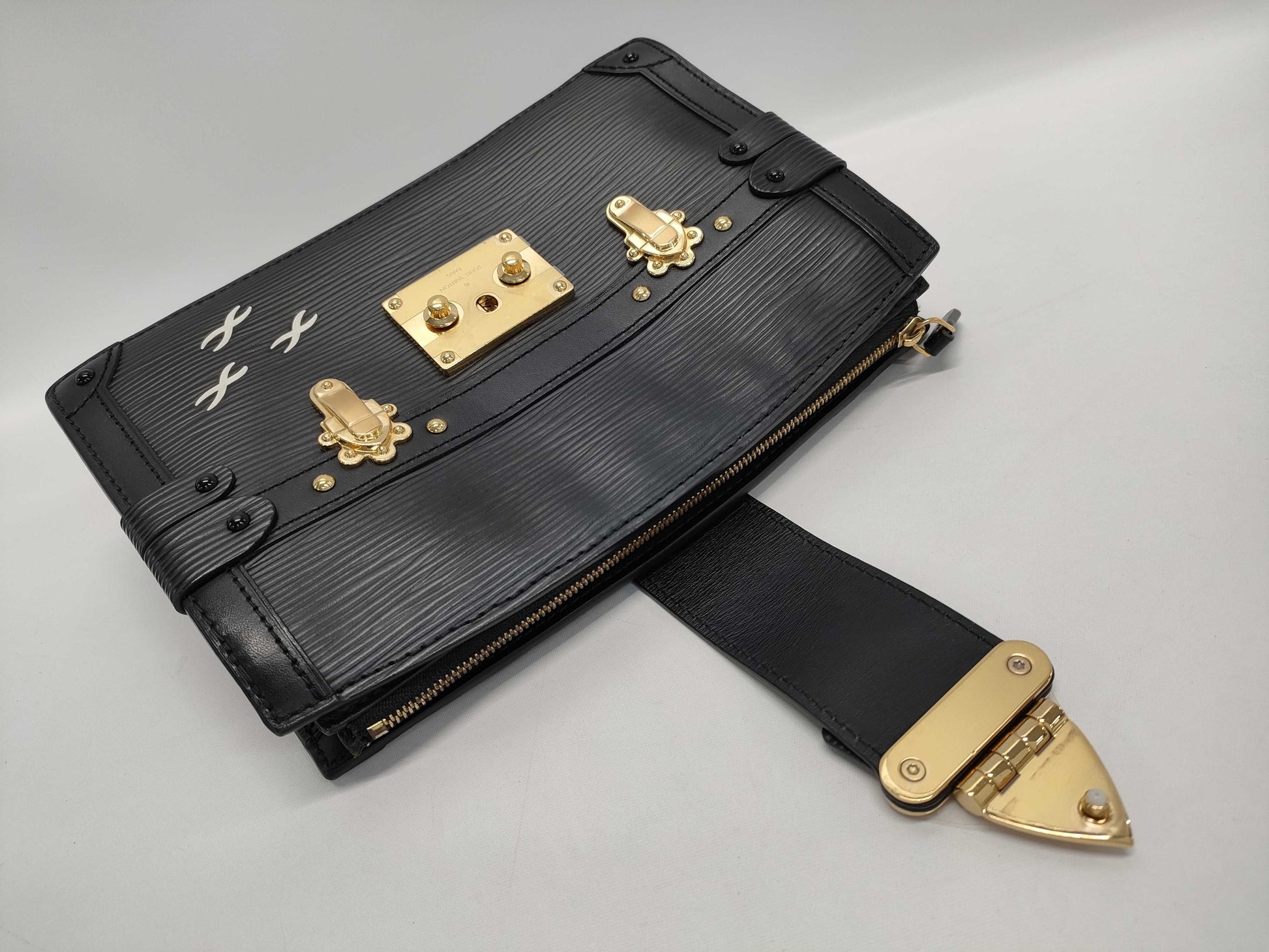 LOUIS VUITTON Epi Trunk Clutch Shoulder Bag