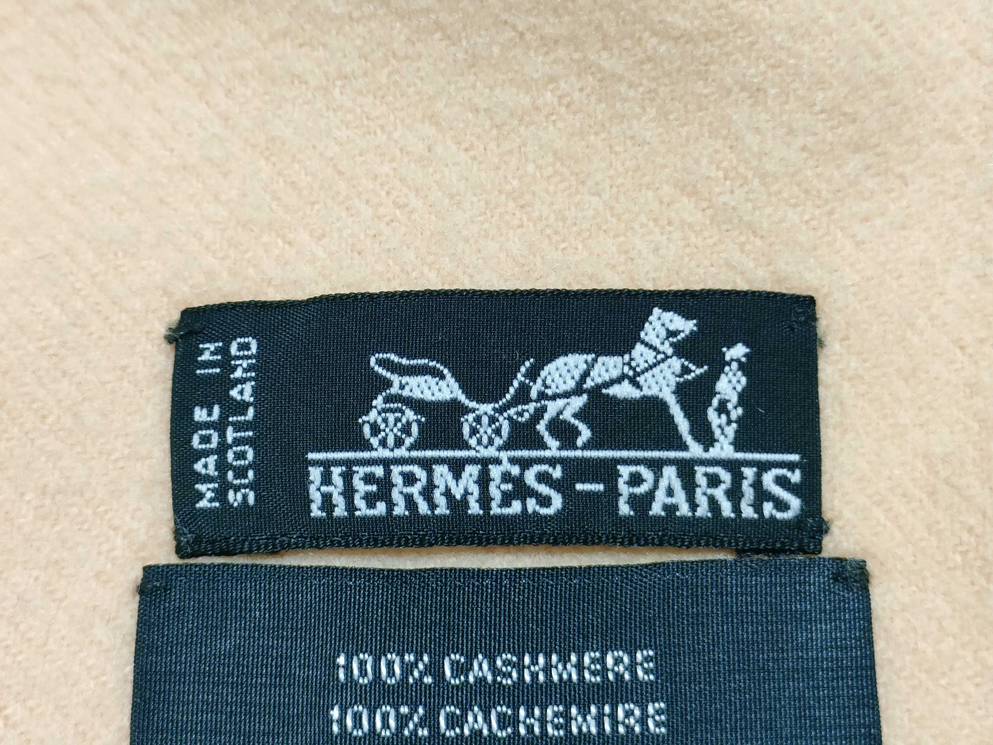 HERMES Large Format Stole 100% Cashmere Logo Embroidery? Other accessories