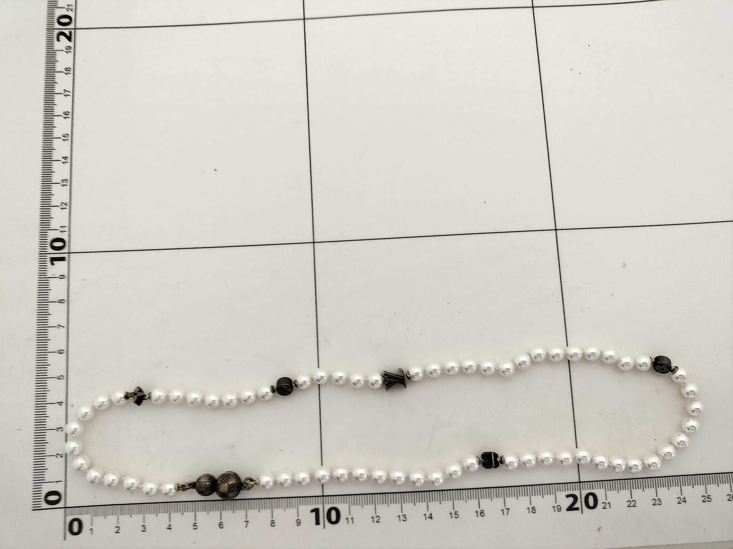 LOUIS VUITTON LV Monogram Slim Pearl Necklace M02235 LE4214 Necklace