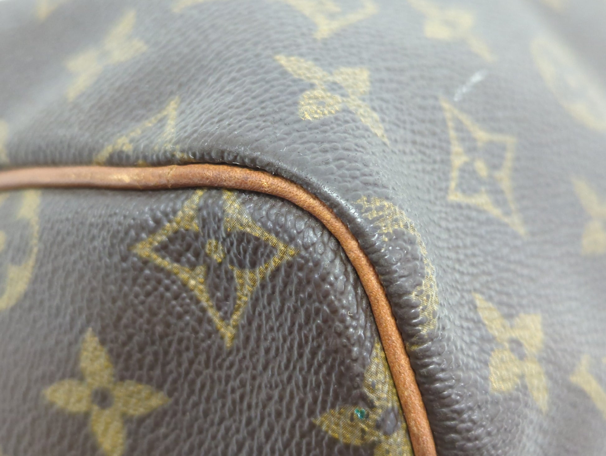 LOUIS VUITTON M41526 Monogram Speedy 30 Handbag