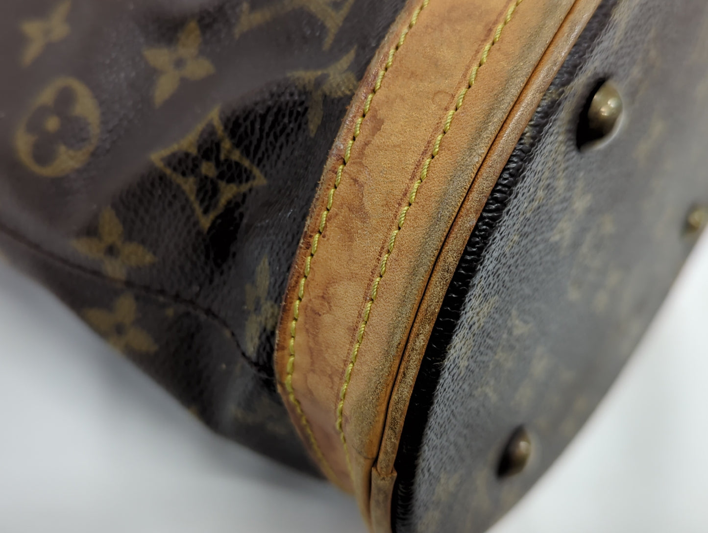 LOUIS VUITTON M42238 Monogram Bucket PM Tote Bag
