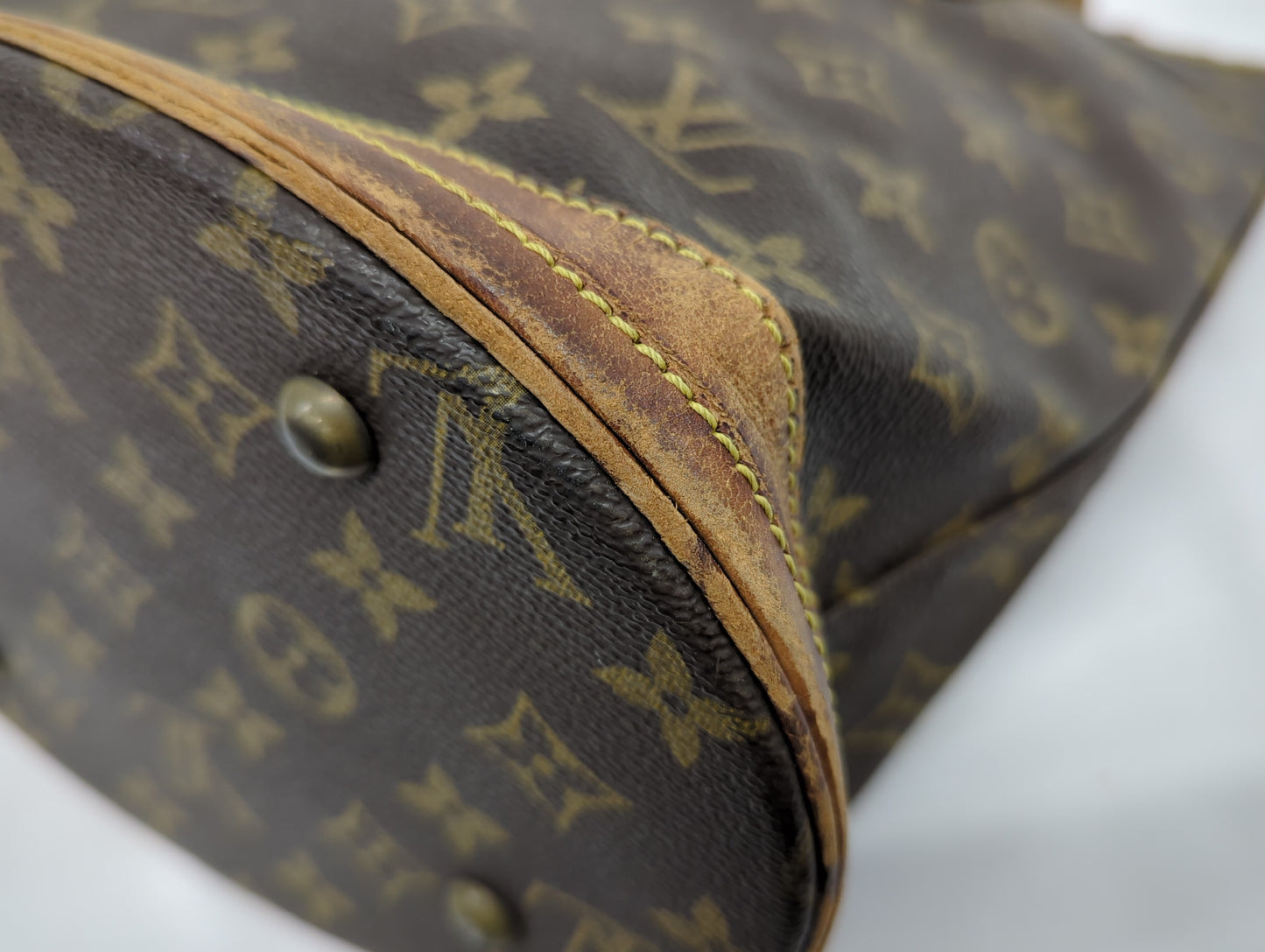 LOUIS VUITTON M42238 Monogram Bucket PM Tote Bag