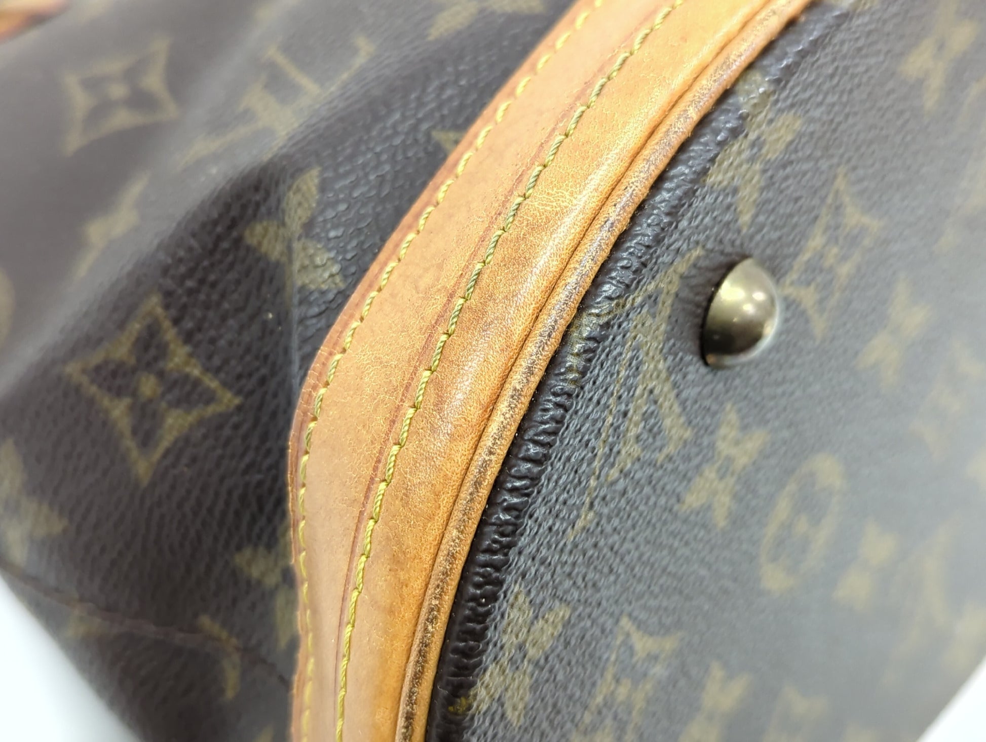 LOUIS VUITTON M42238 Monogram Bucket PM Boston Bag