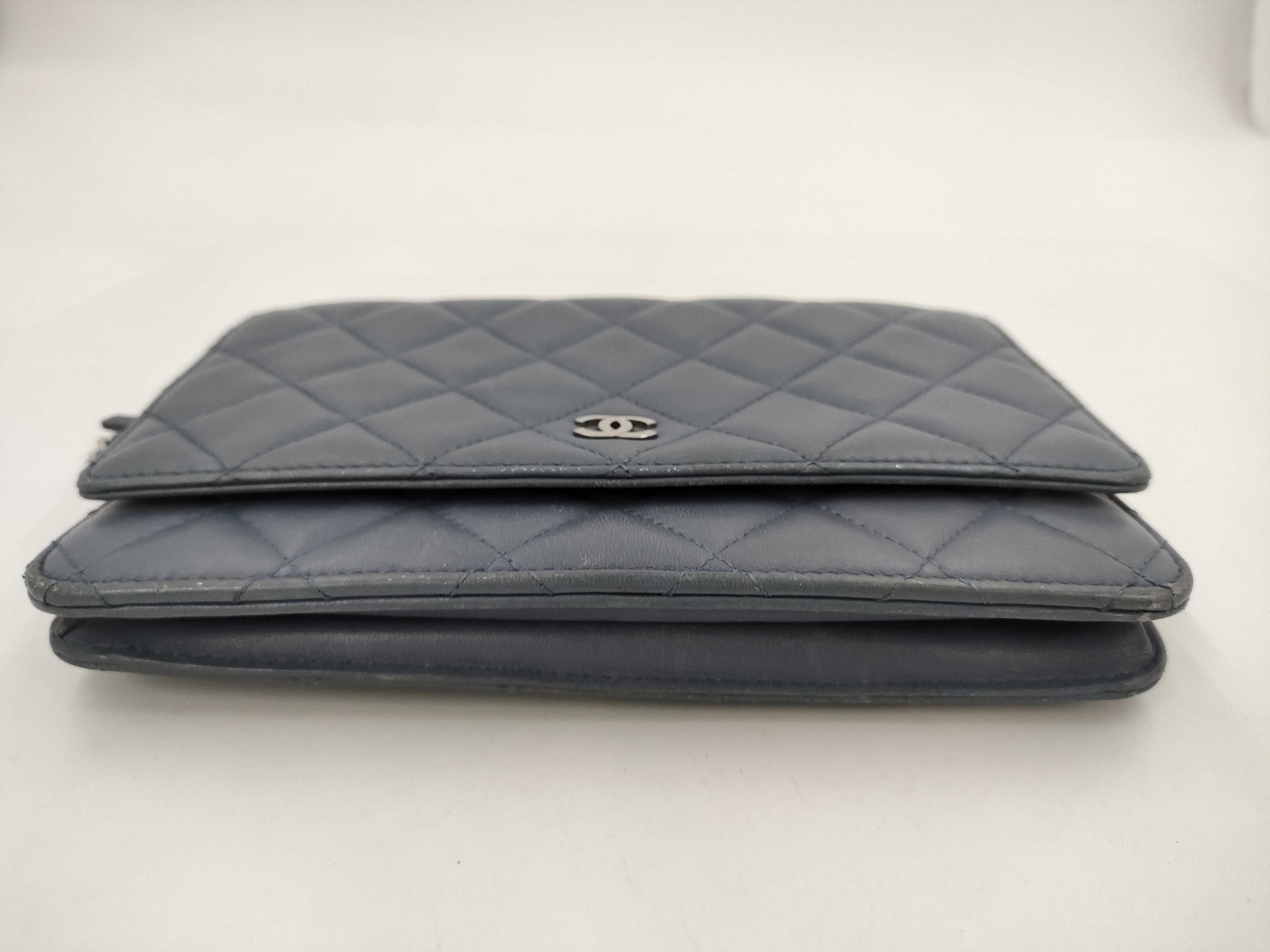 CHANEL Matelasse Chain Wallet Lamb Shoulder Bag