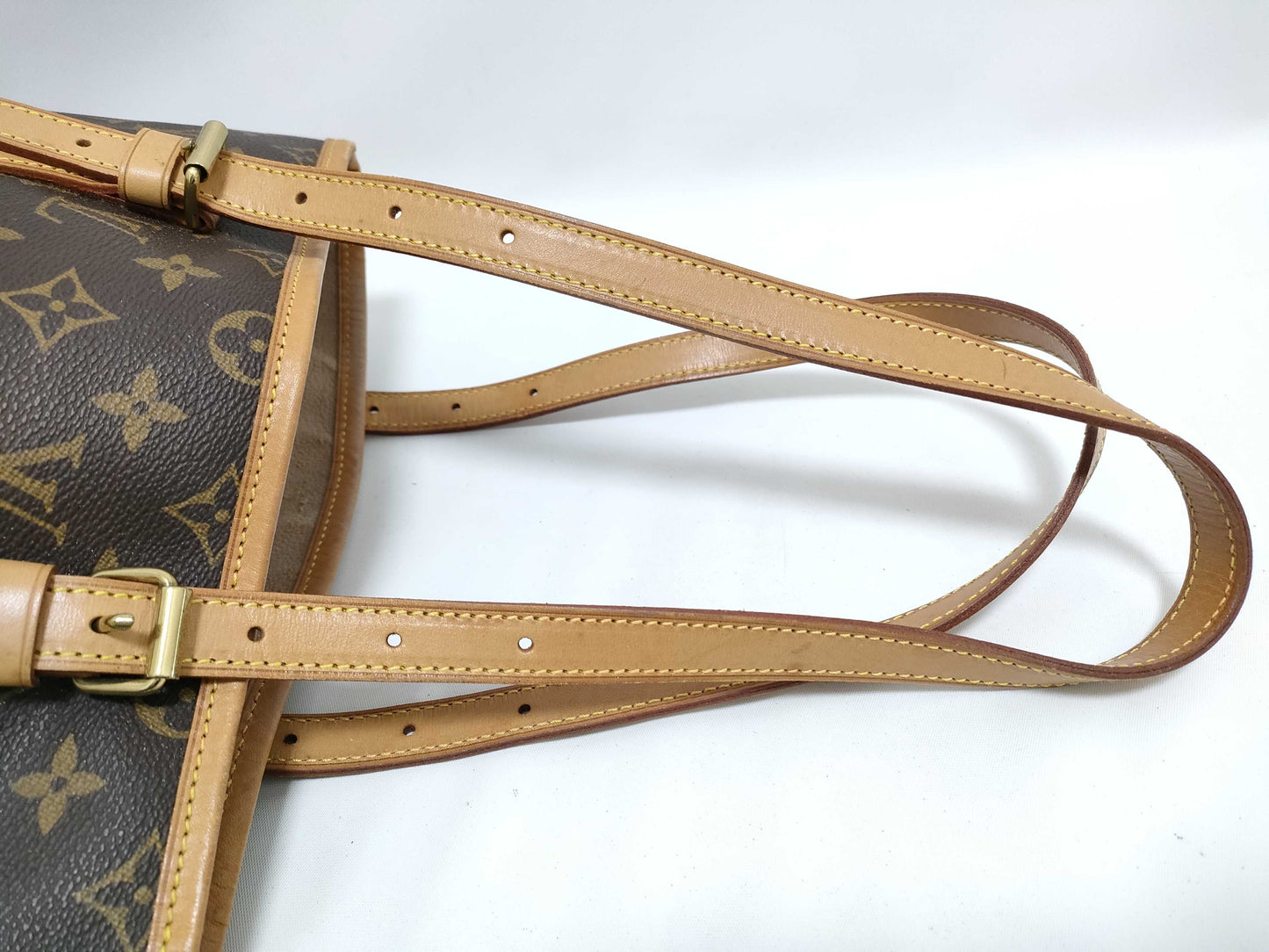 LOUIS VUITTON Monogram M42236 Bucket GM Handbag