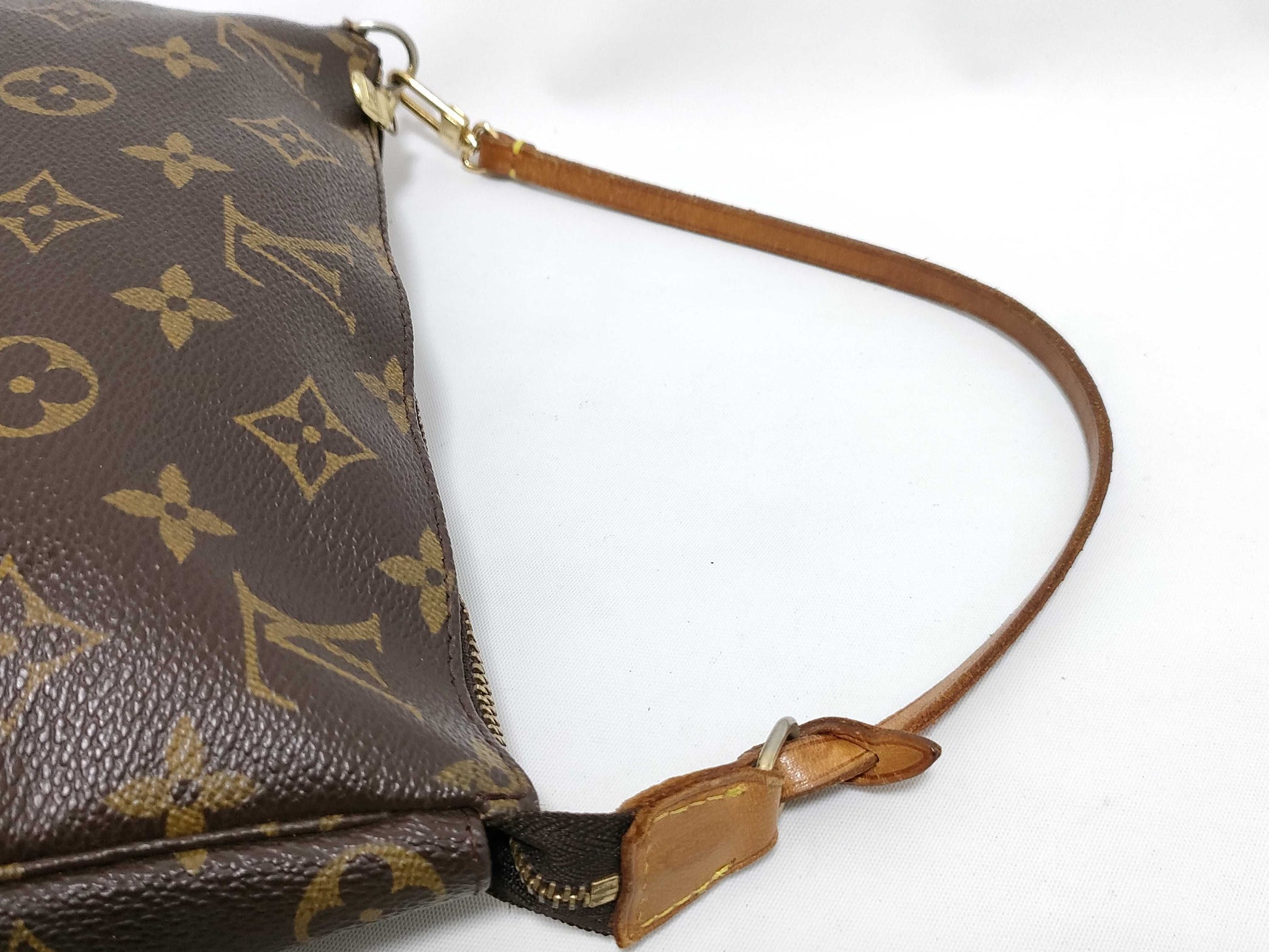 LOUIS VUITTON Monogram M51980 Pochette Accessoir Handbag