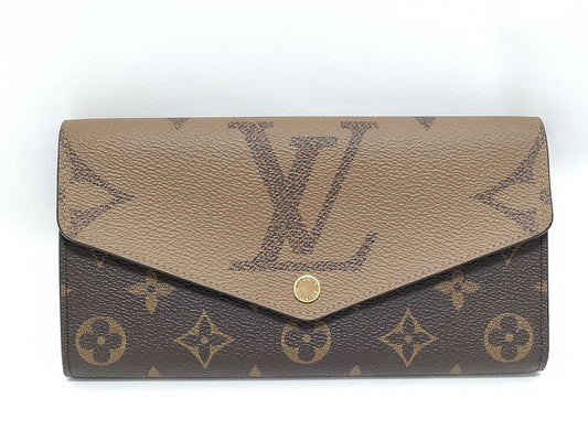 LOUIS VUITTON Monogram M80726 Monogram Giant Portefeuil Sara Wallet