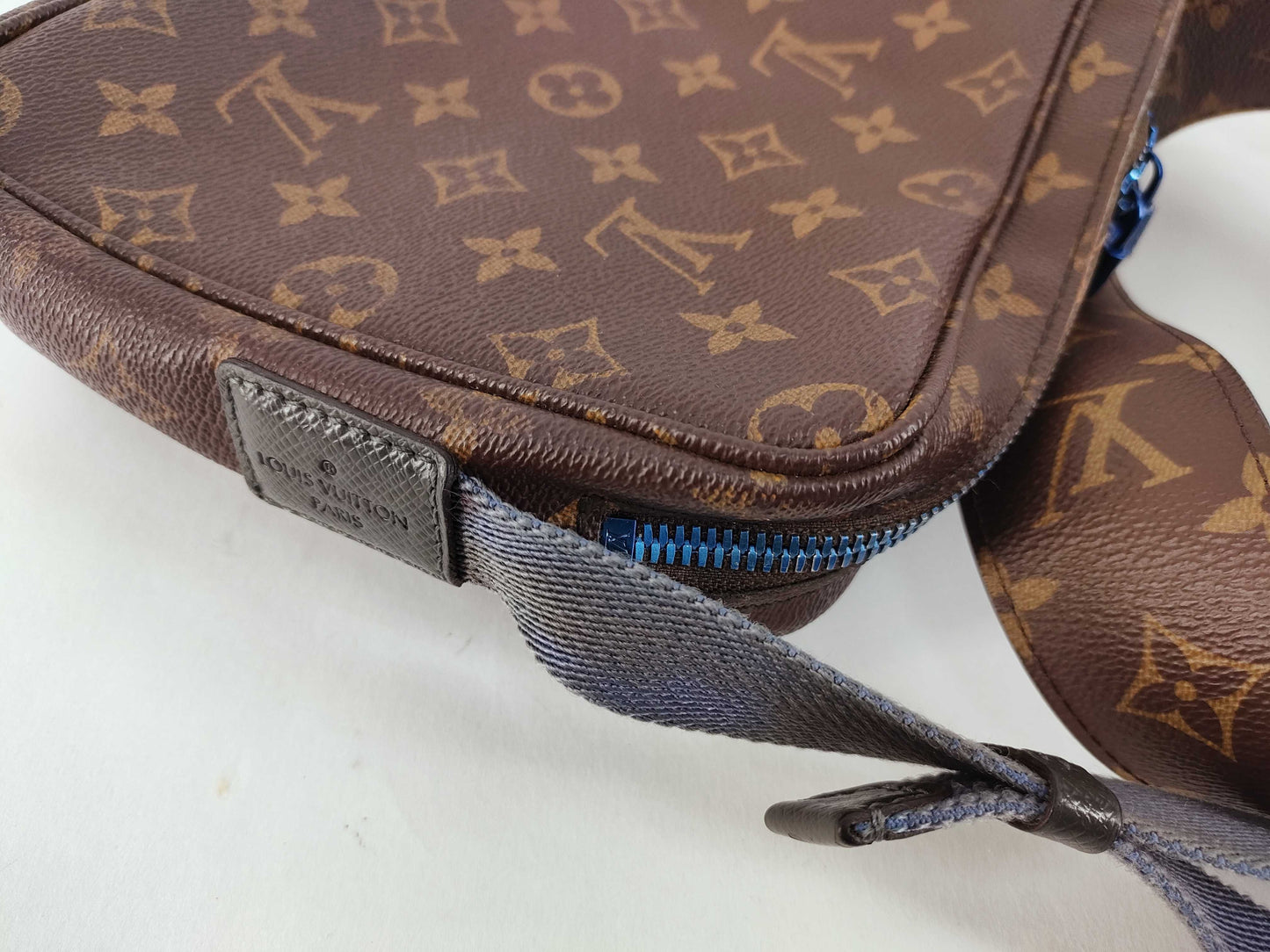 LOUIS VUITTON Monogram LOUIS VUITTON Monogram Messenger PM M43843 TR1137 Striped Pads Replaced with Items Shoulder Bag