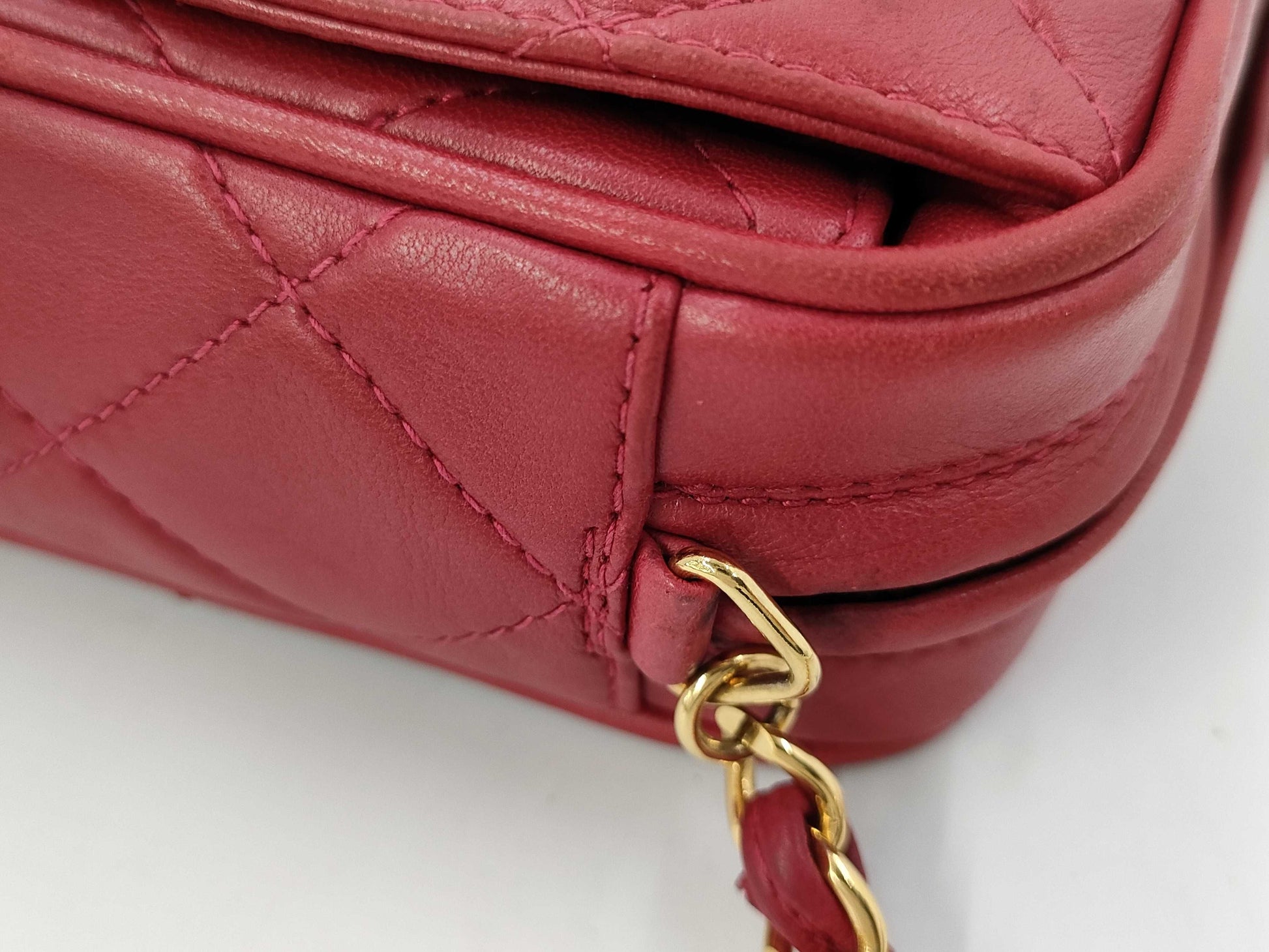 CHANEL CHANEL Matelasse Lambskin Shoulder Bag Red with Seal Card