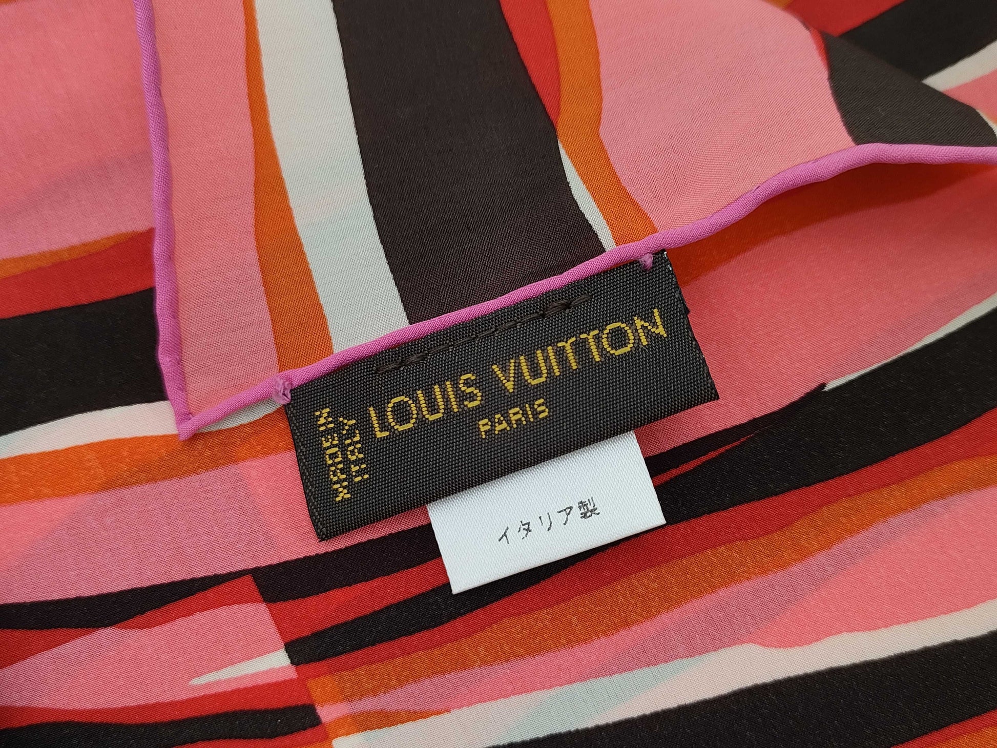 LOUIS VUITTON Clothes, Shoes, Sandals Louis Vuitton Scarf