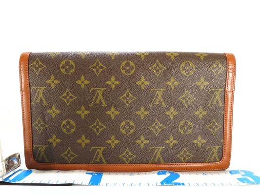 LOUIS VUITTON Monogram Monogram Pochettum Serial 832 Second Bag