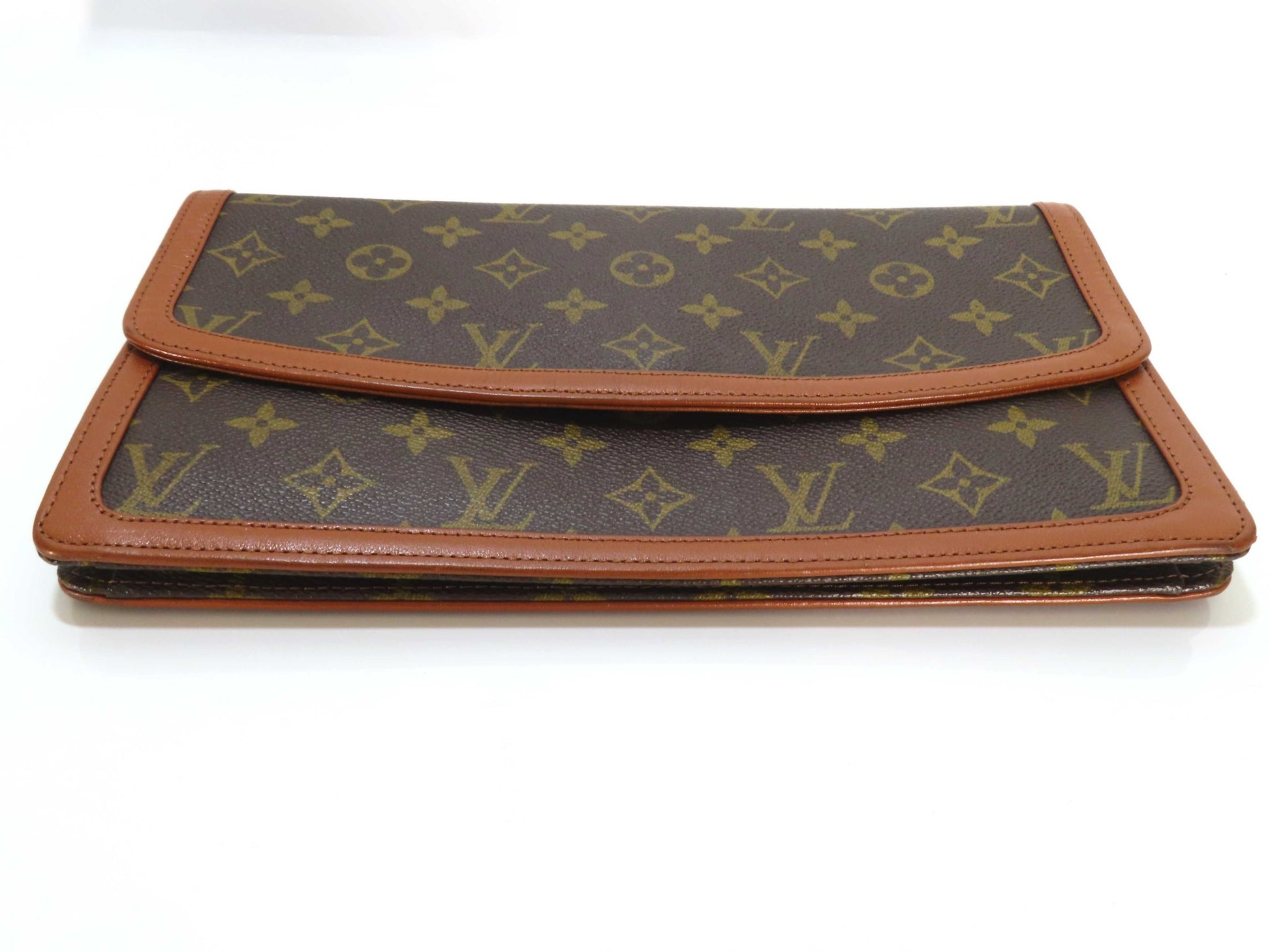 LOUIS VUITTON Monogram Monogram Pochettum Serial 832 Second Bag