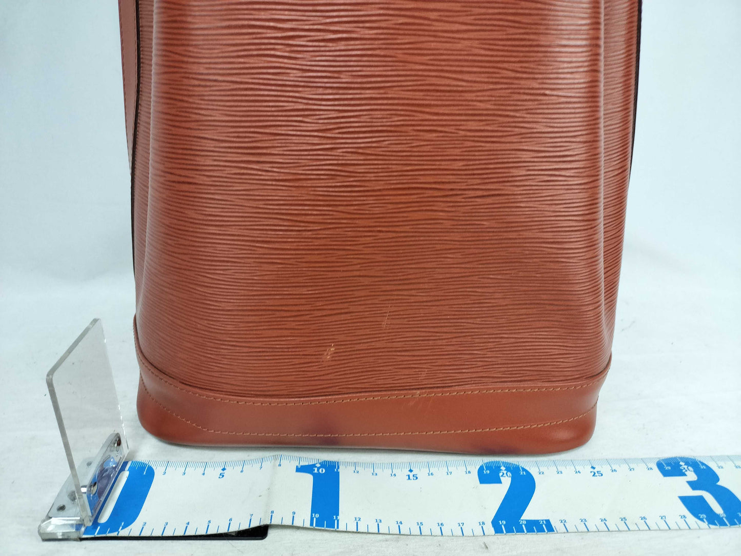 LOUIS VUITTON Epi LV Epi Noe M40843 AR0965 Shoulder Bag