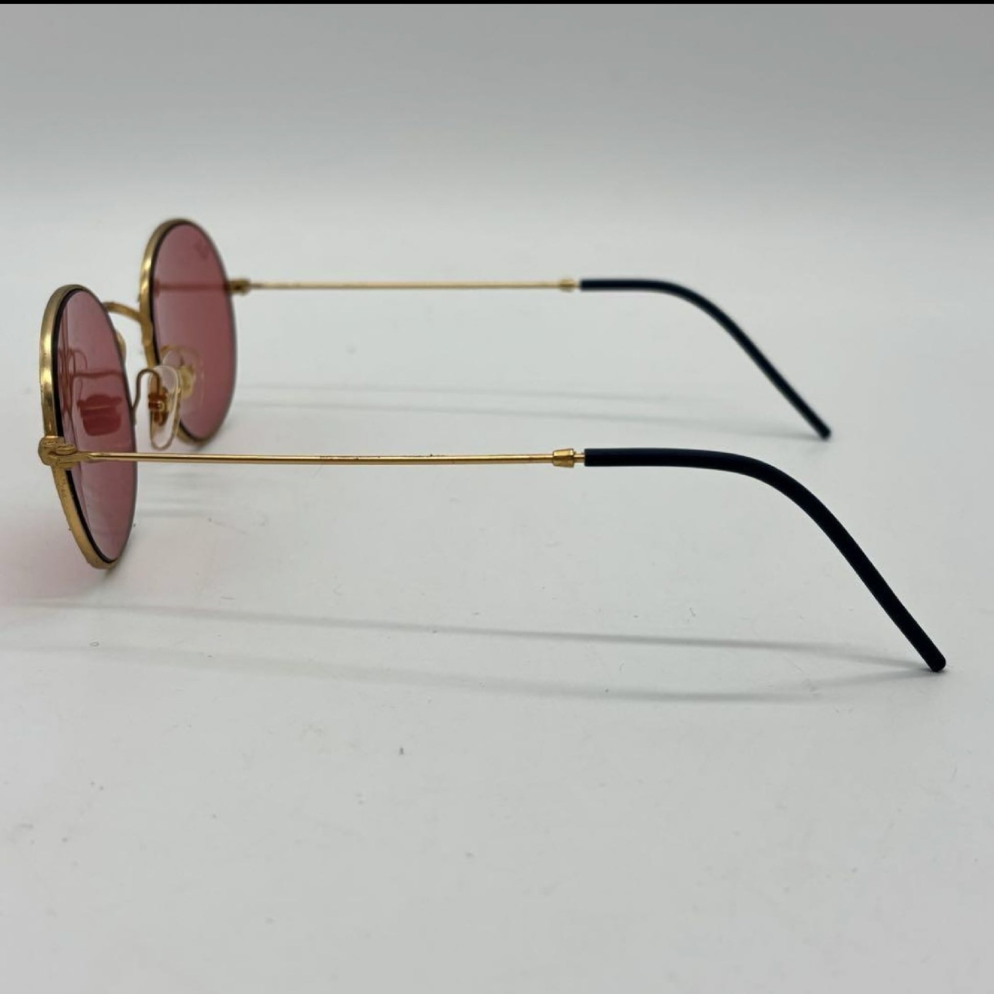 RayBan Sunglasses Round Gold Metal x Pink Sunglasses