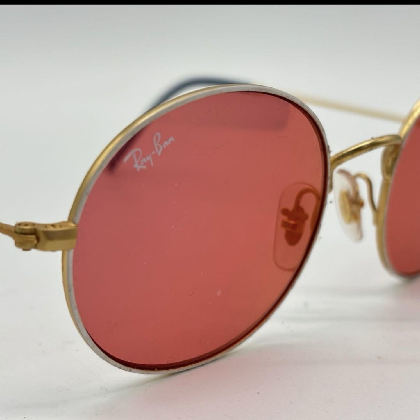 RayBan Sunglasses Round Gold Metal x Pink Sunglasses