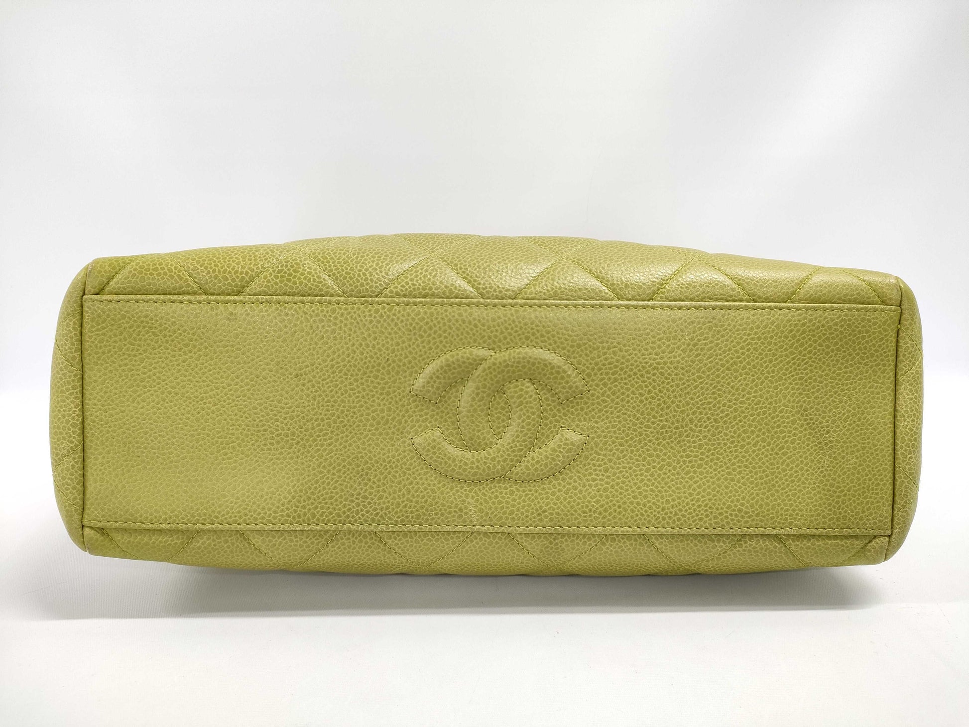 CHANEL Matelasse Coco Mark Clasp Caviar Leather Chain Hand Shoulder Bag