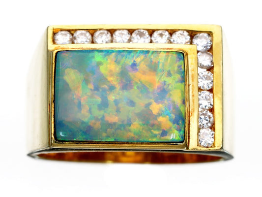 Opal and Diamond 750 8.4g Ring
