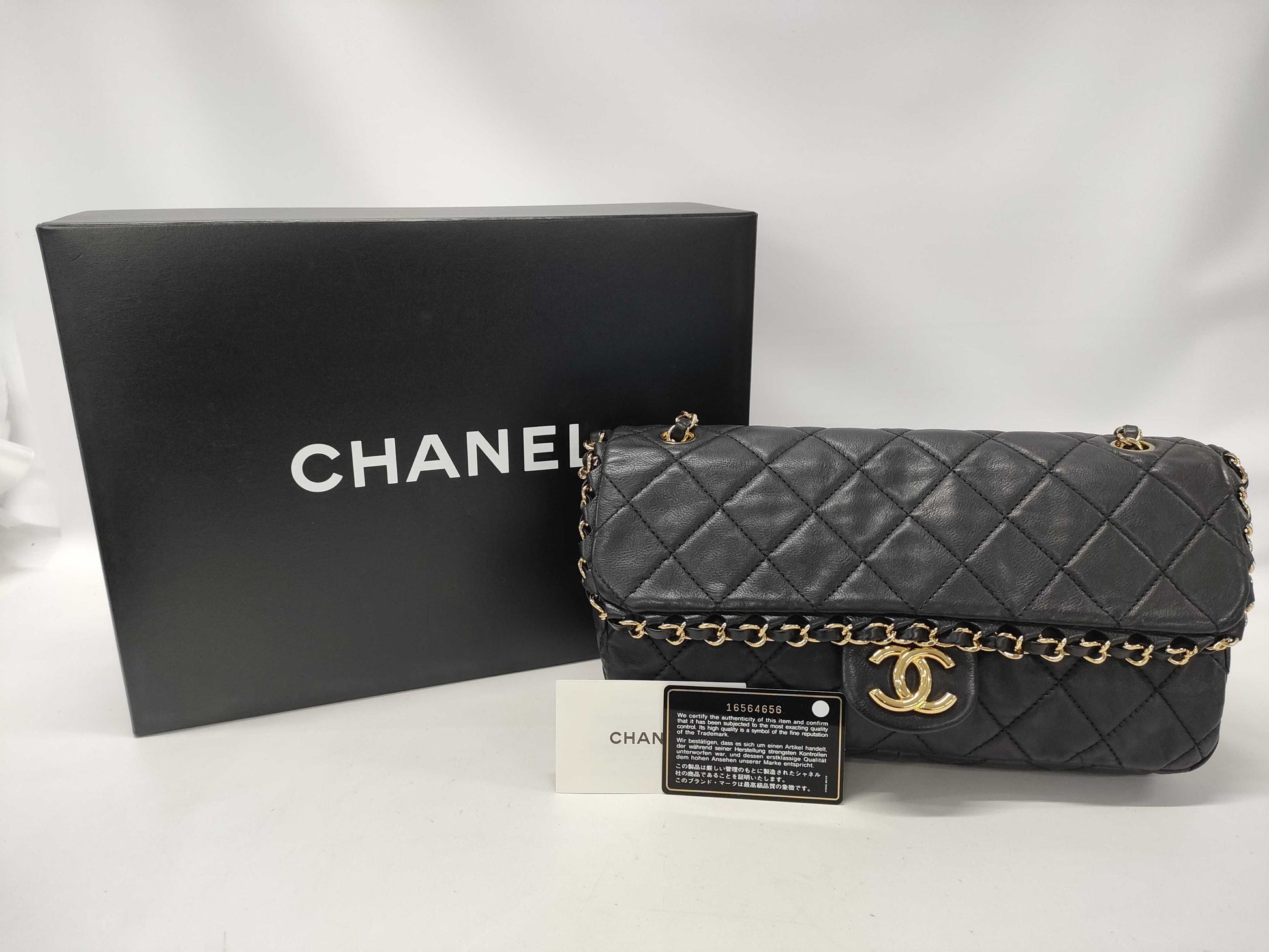CHANEL Matelasse Churn Shoulder Bag
