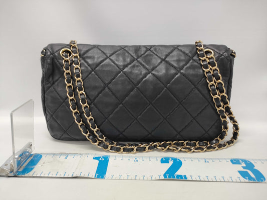 CHANEL Matelasse Churn Shoulder Bag