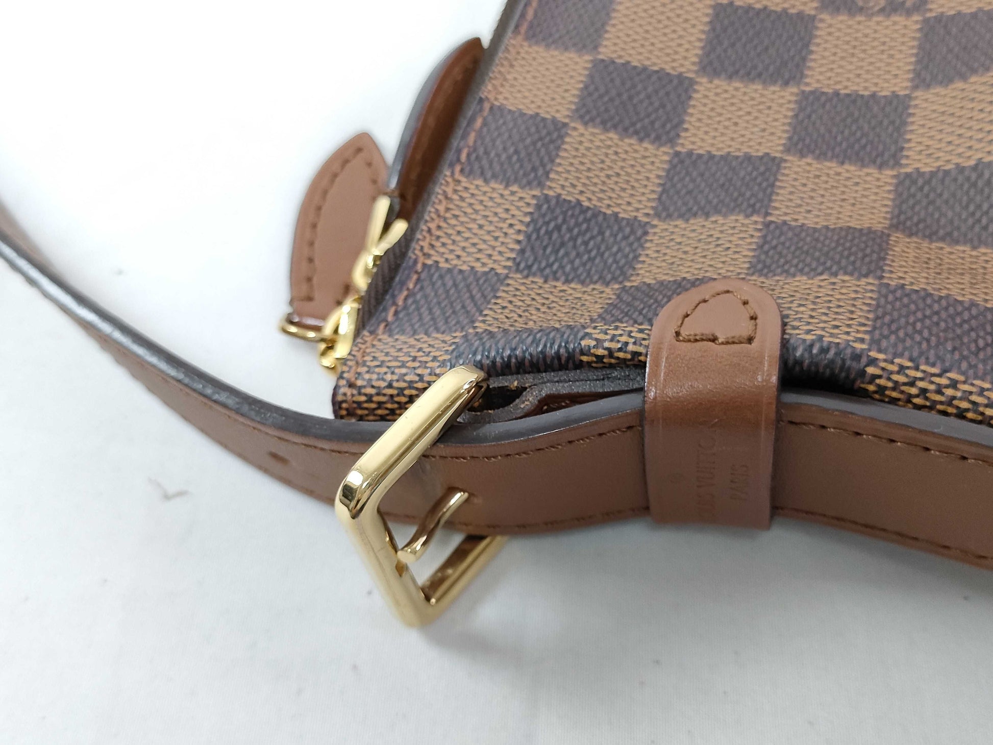 LOUIS VUITTON Damier LOUIS VUITTON Diane Damier Shoulder Bag