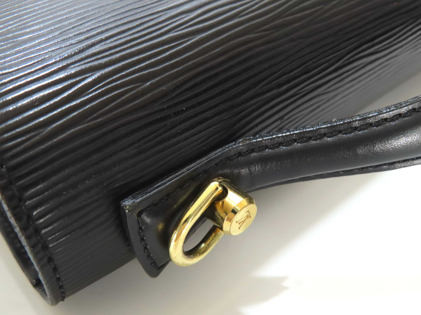 LOUIS VUITTON Epi LOUIS VUITTON Monceau Epi/Noir Handbag