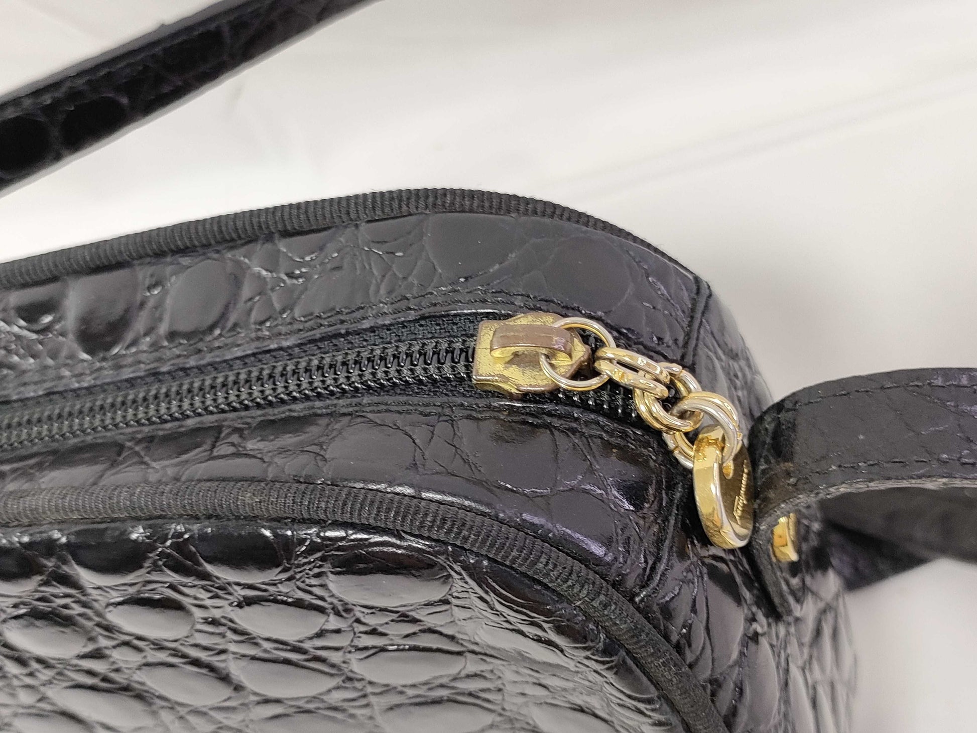 Salvatore Ferragamo Ferragamo Vala Shoulder Leather/Black Shoulder Bag
