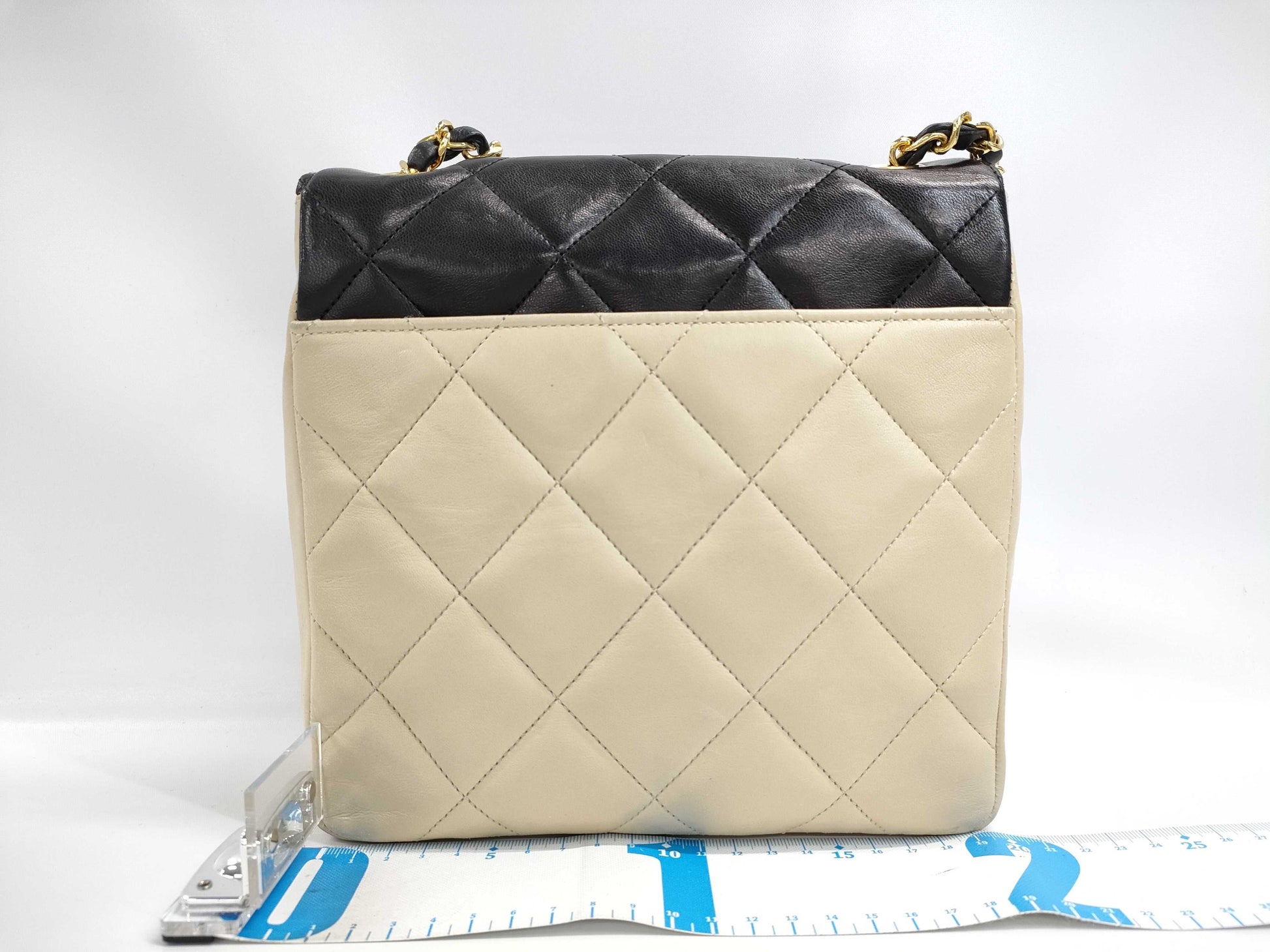 CHANEL CHANEL Matelasse Shoulder Bag, Lamb/Black/Beige/GD/0 Series