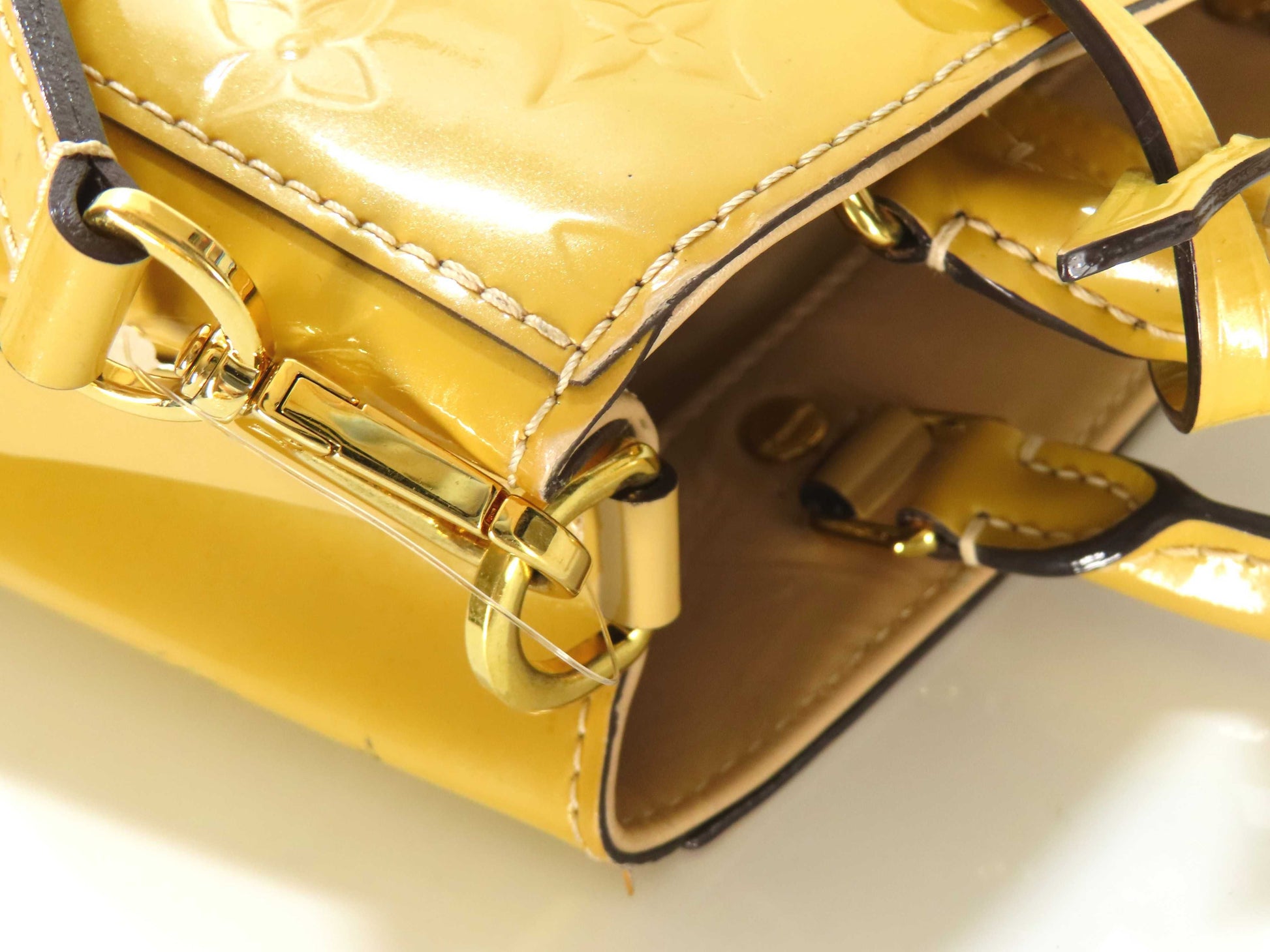 LOUIS VUITTON Verni LOUIS VUITTON Montaigne BB Verni/Citrine Handbag