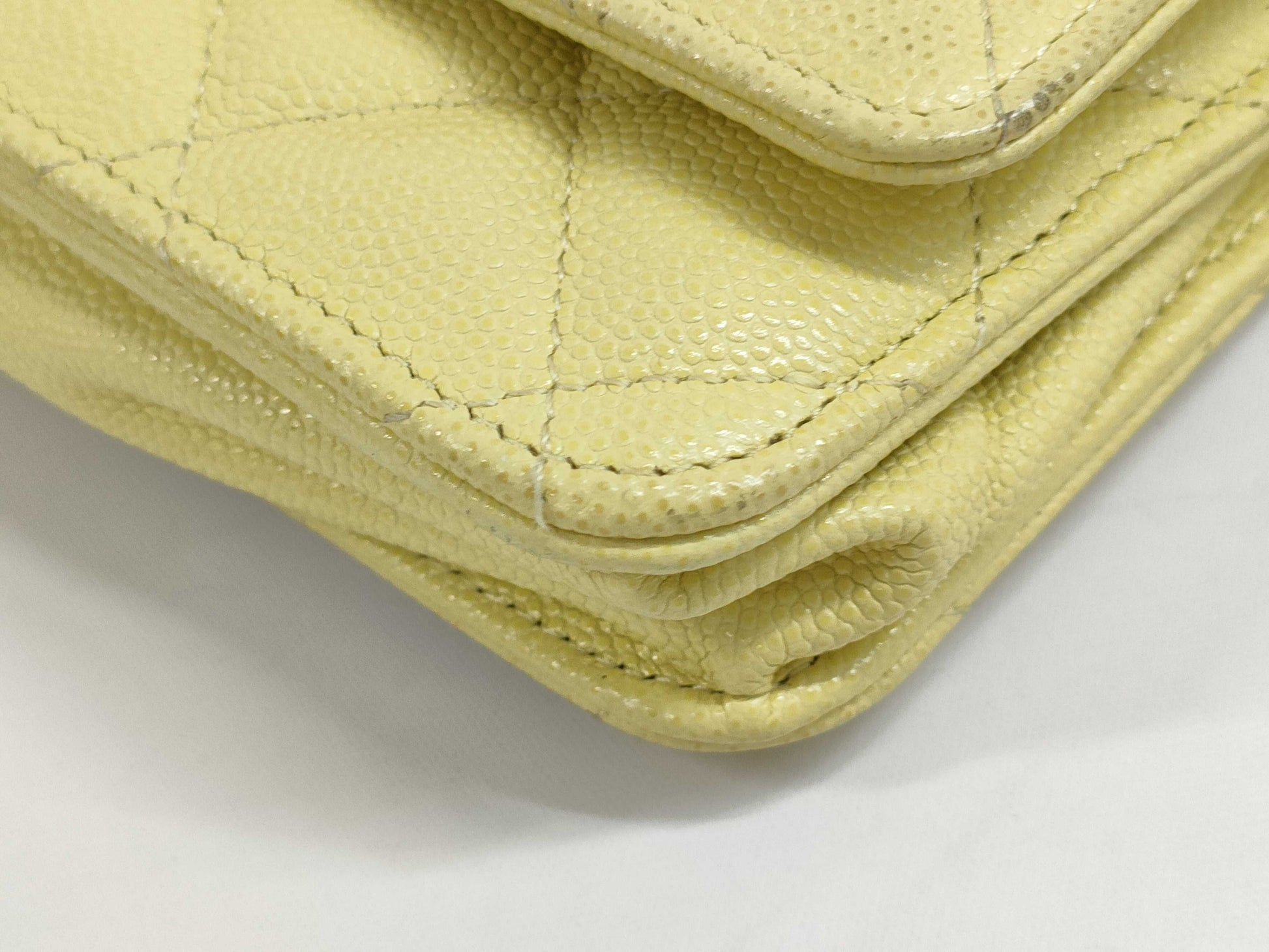 CHANEL Chain Wallet Caviar 29976273 Shoulder Bag