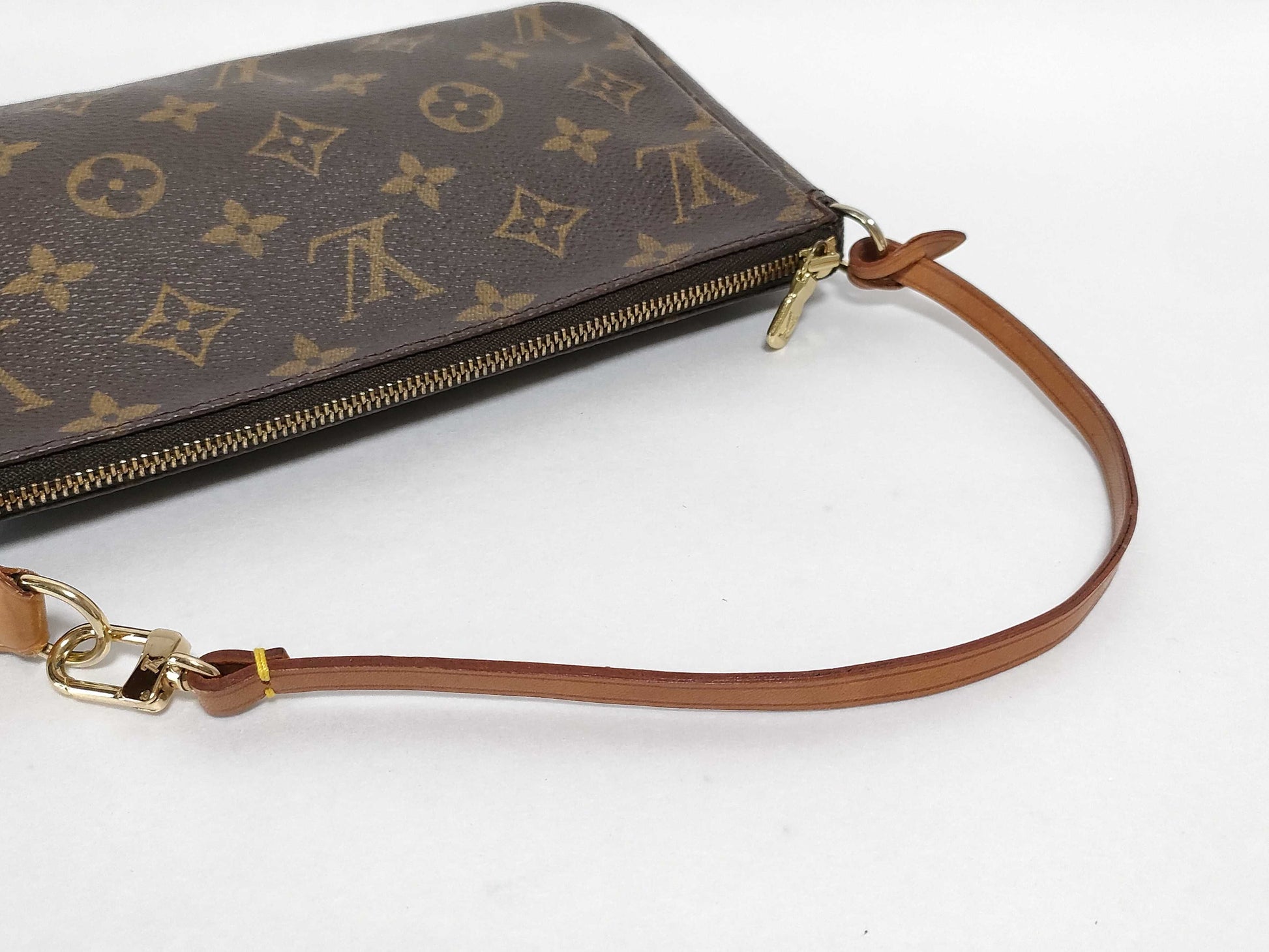 LOUIS VUITTON Monogram Louis Vuitton Monogram Pochette Accessoir M51980 Pouch