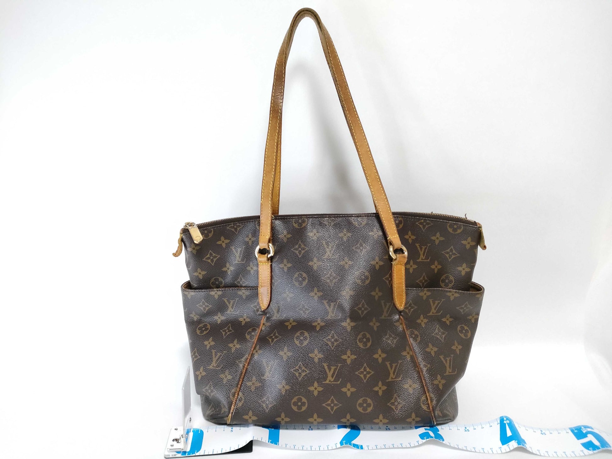 LOUIS VUITTON Monogram Louis Vuitton Monogram Totaly PM Tote Bag
