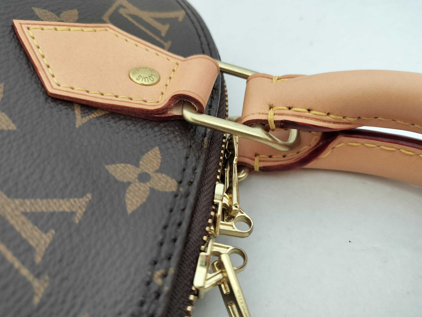 LOUIS VUITTON Monogram Louis Vuitton Alma BB Handbag