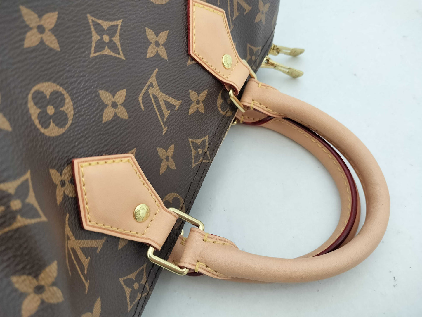 LOUIS VUITTON Monogram Louis Vuitton Speedy Bandouliere 25 Handbag