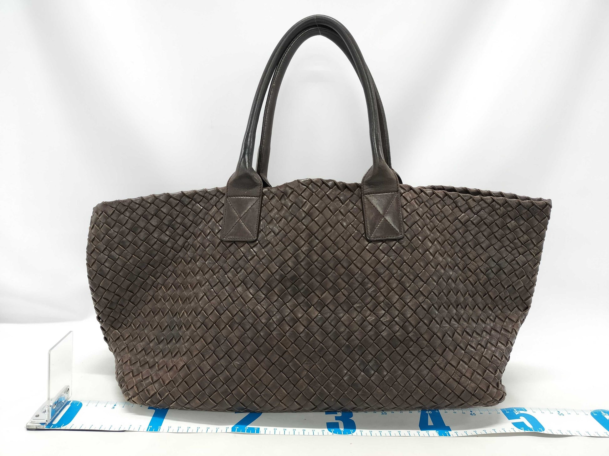BOTTEGA VENETA Cabas MM Tote Bag with Pouch