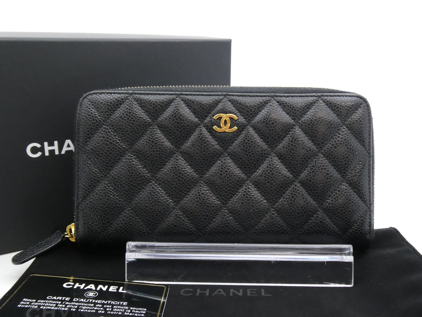 CHANEL Matelasse Coco Mark Caviar Skin Wallet