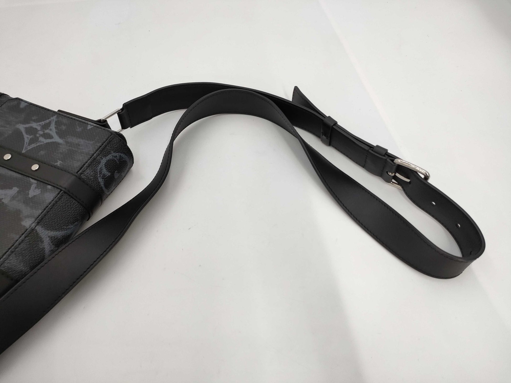 LOUIS VUITTON Louis Vuitton Soft Trunk Phone Box Shoulder Bag
