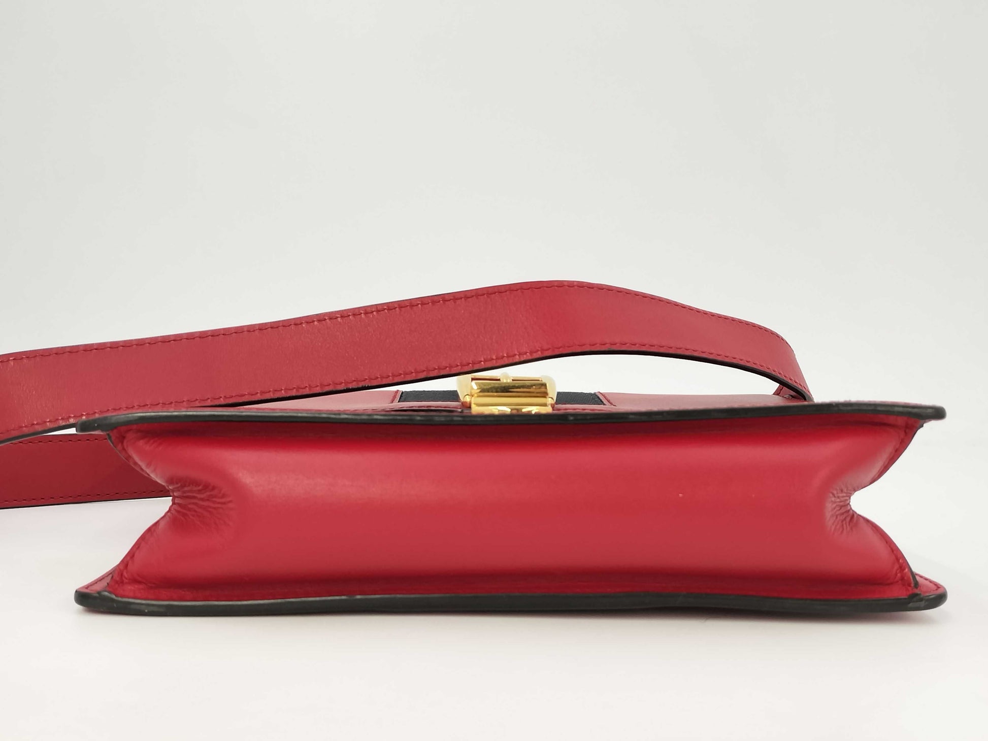 GUCCI Gucci Sylvie Shoulder Bag Handbag