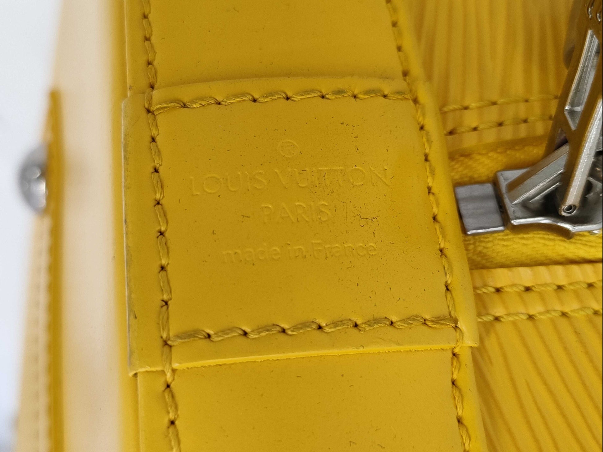 LOUIS VUITTON Louis Vuitton Alma Handbag Handbag