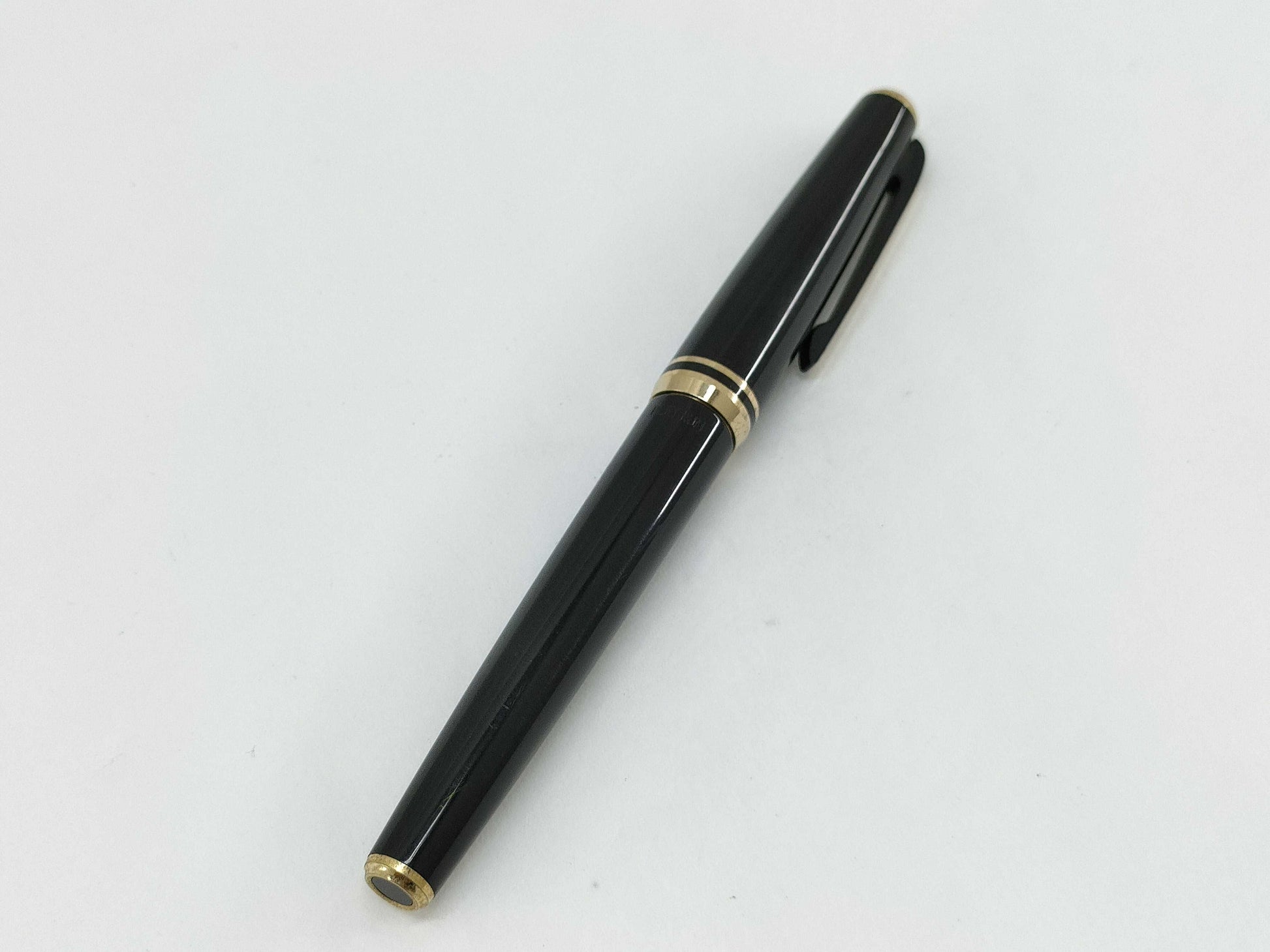 Montblanc Fountain Pen 18K Pen