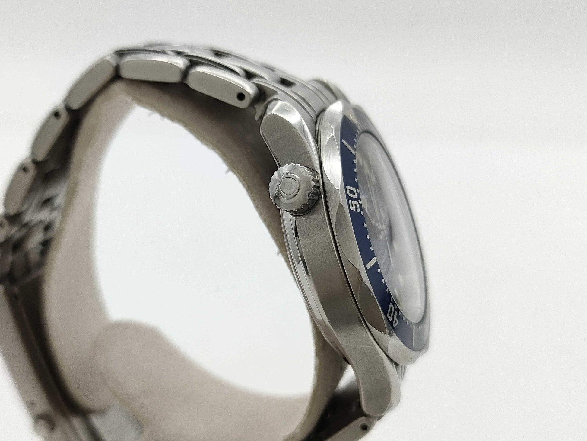 OMEGA 2561.80 54399106 Quartz Men's Watch