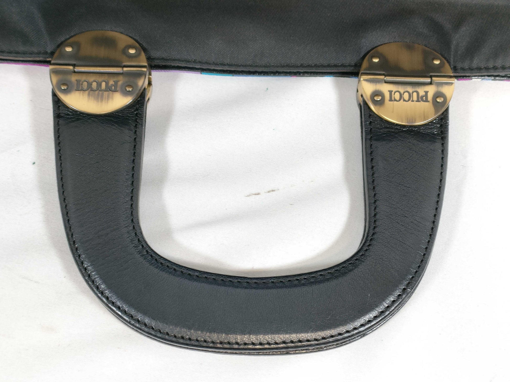 Petch Bag Handbag