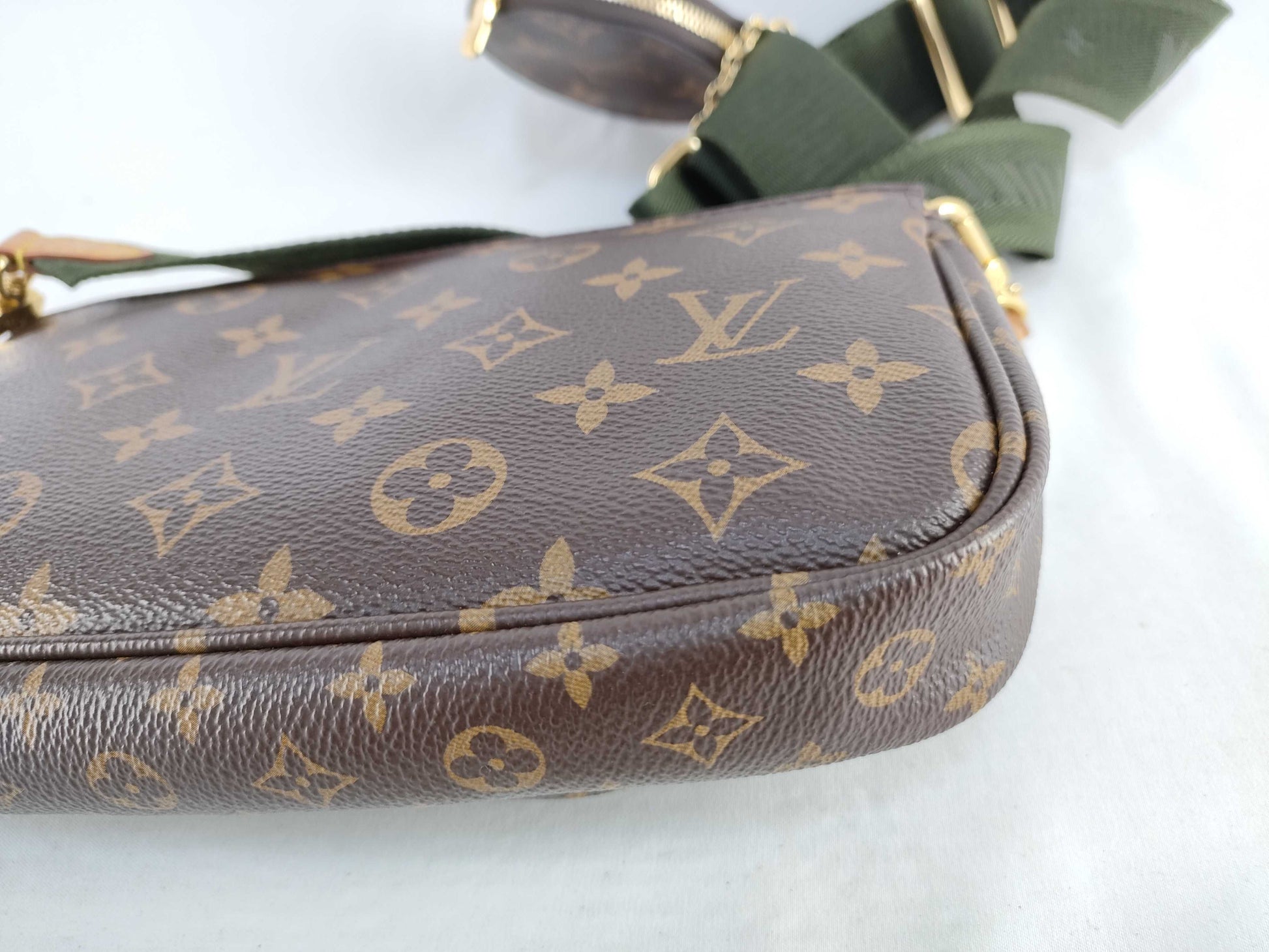 LOUIS VUITTON Monogram Louis Vuitton Montaigne Shoulder Bag Shoulder Bag