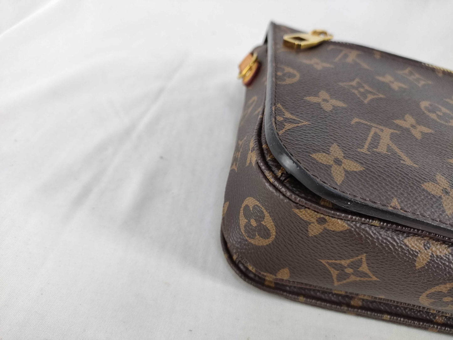 LOUIS VUITTON Monogram Louis Vuitton Message Shoulder Bag Shoulder Bag