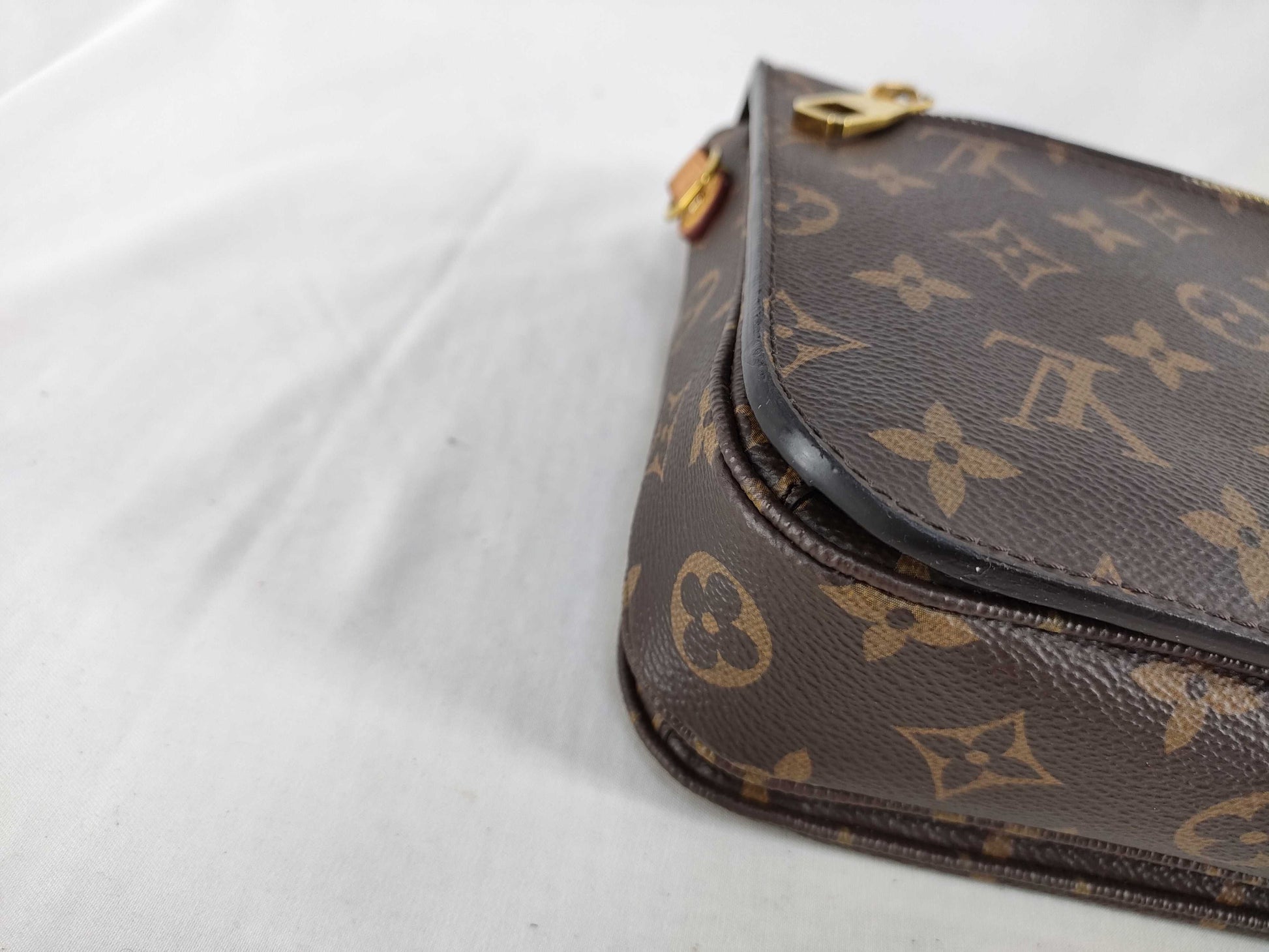 LOUIS VUITTON Monogram Louis Vuitton Message Shoulder Bag Shoulder Bag