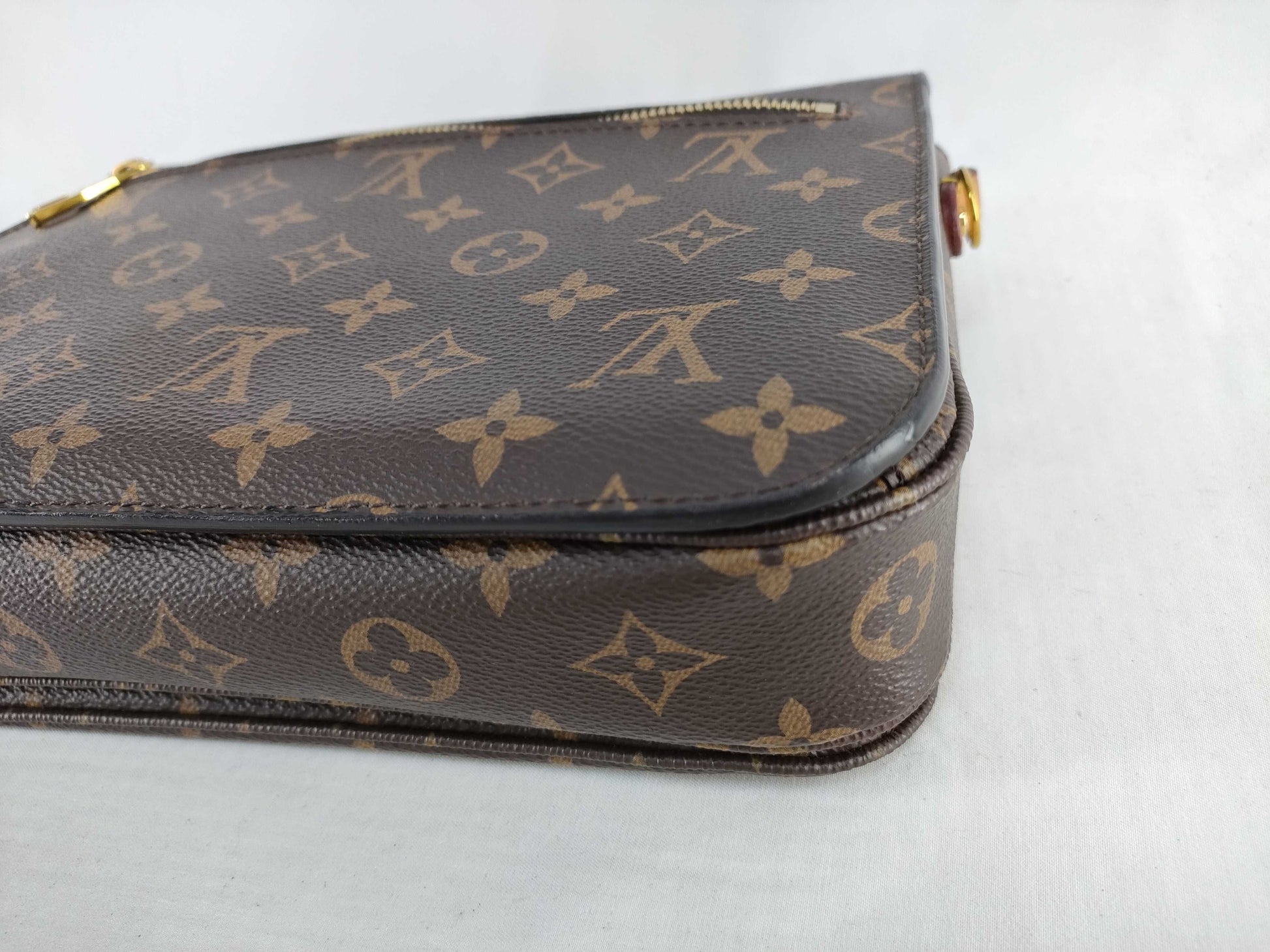 LOUIS VUITTON Monogram Louis Vuitton Message Shoulder Bag Shoulder Bag