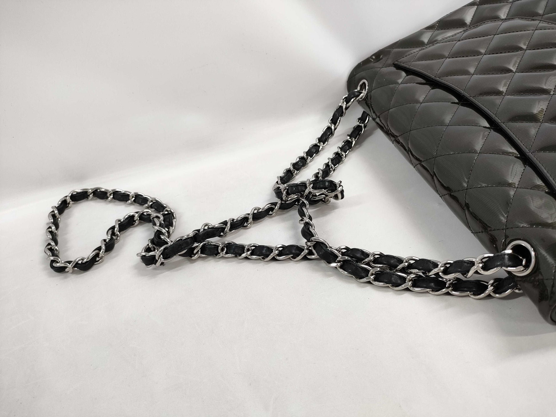 CHANEL Matelasse Shoulder Bag Shoulder Bag