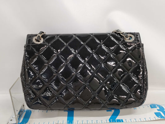 CHANEL Matelasse Shoulder Bag Shoulder Bag