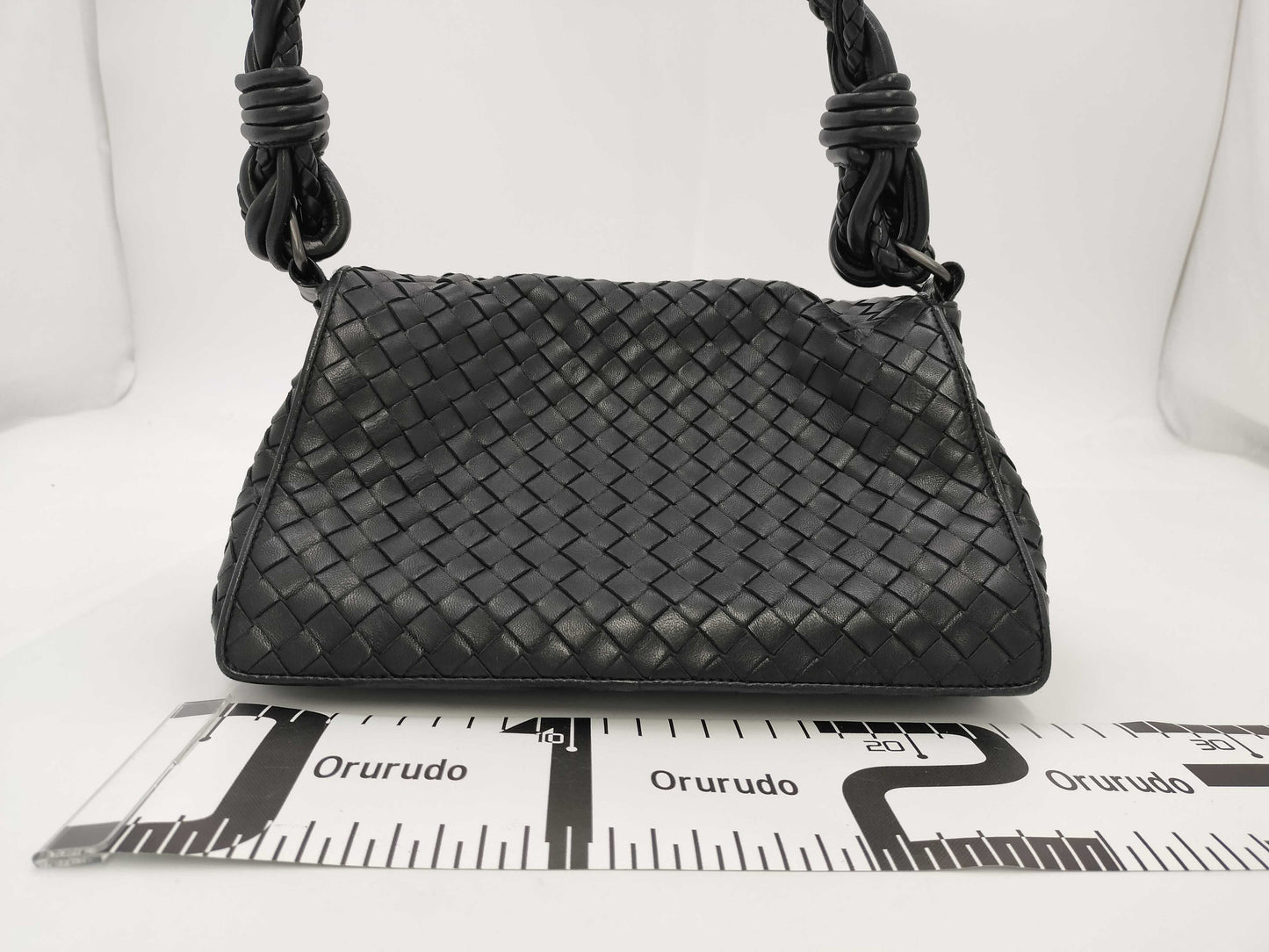 BOTTEGA VENETA Bottega Veneta Intrecciato 145555 One-Shoulder Bag Black Bag
